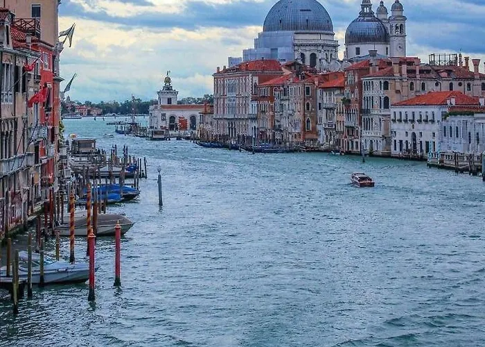 Cà Del Traghetto Venise