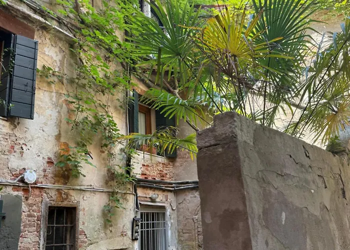 Cà Del Traghetto Venise